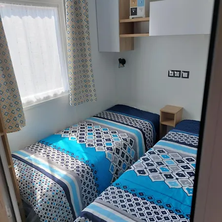 Hotel Mobil Jordy A 714 *